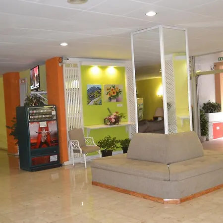 Girasol Beach Apartman *